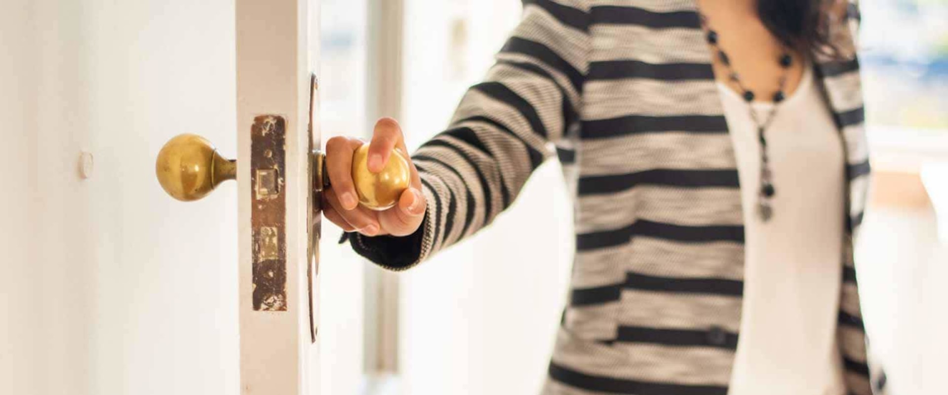 Bedroom door lock key replacement